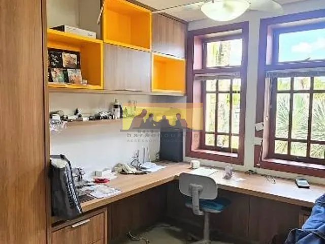 Casa com 780m² 4 quartos e 6 banheiros, à venda, no bairro Vila Madalena em Campinas