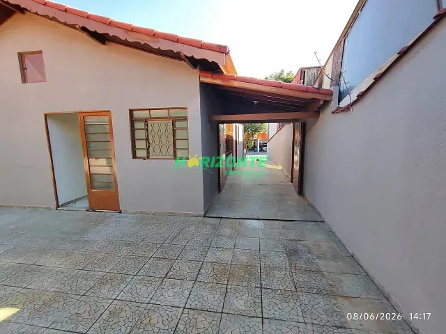 Casa 3 quartos e 1 banheiro, para alugar, no bairro Bosque Dos Eucaliptos em São José dos Campos