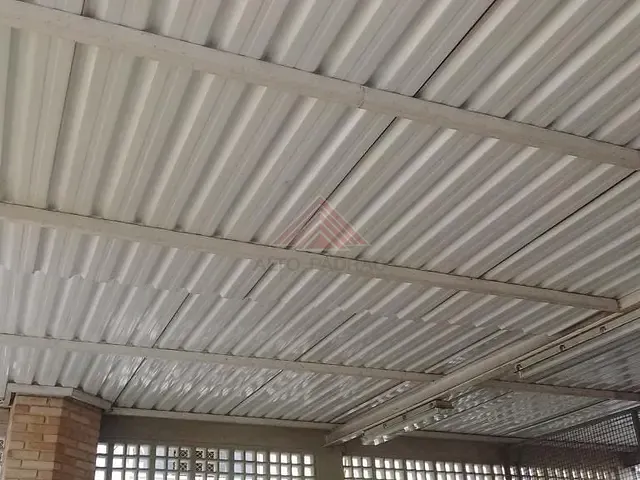 Casa com 100m² 5 quartos e 3 banheiros, à venda, no bairro Matriz em Mauá