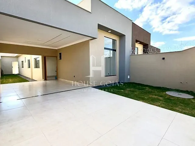 Casa com 273m² 3 quartos e 2 banheiros, à venda, no bairro Vila Oliveira em Aparecida de Goiânia