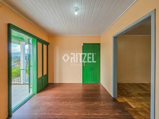 Casa com 300m² 2 quartos e 1 banheiro, para alugar, no bairro Rincão em Novo Hamburgo