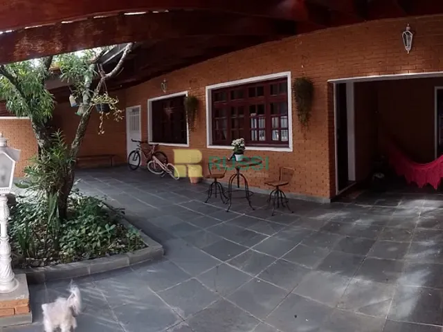 Casa com 250m² 4 quartos e 3 banheiros, à venda, no bairro Urbanova I em São José dos Campos
