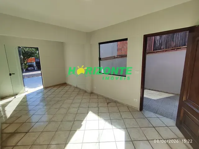 Casa 4 quartos e 2 banheiros, à venda, no bairro Bosque Dos Eucaliptos em São José dos Campos