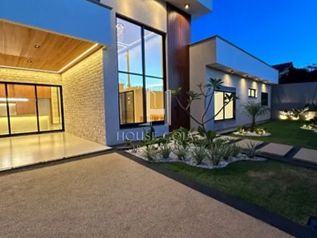 Casa com 467m² 4 quartos e 5 banheiros, à venda, no bairro Jardim Presidente em Goiânia