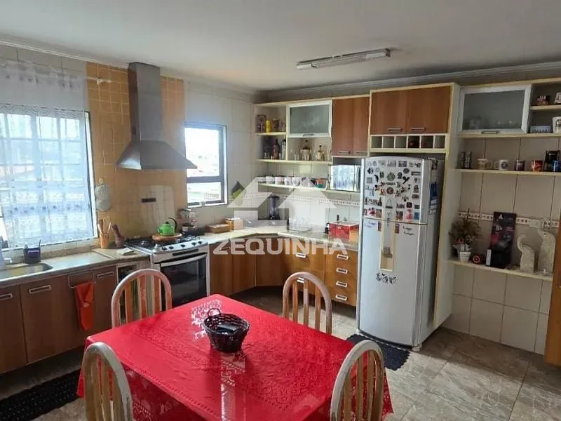Casa, 3 quartos, 300 m² - Foto 9