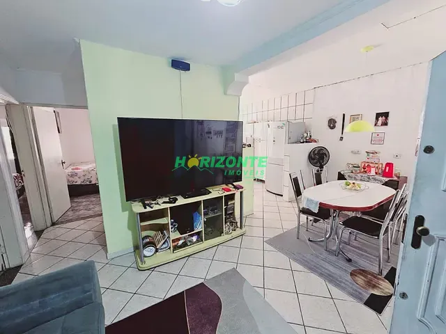 Casa com 235m² 3 quartos e 2 banheiros, à venda, no bairro Parque Industrial em São José dos Campos
