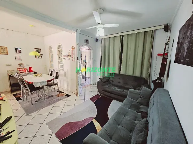 Casa com 235m² 3 quartos e 2 banheiros, à venda, no bairro Parque Industrial em São José dos Campos