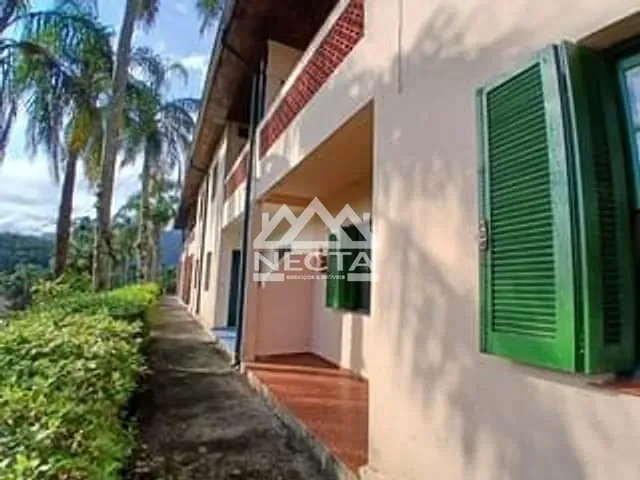 Casa com 76m² 1 quarto e 1 banheiro, à venda, no bairro Jardim Casa Branca em Caraguatatuba
