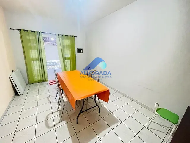 Casa com 250m² 2 quartos e 1 banheiro, à venda, no bairro Jardim Satélite em São José dos Campos