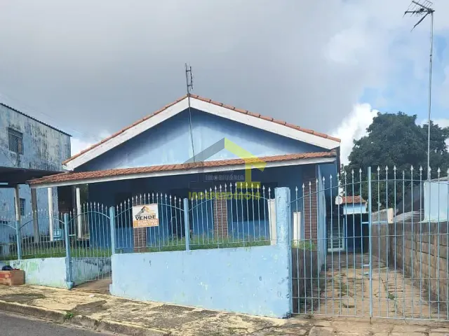 Casa com 881m² 3 quartos e 2 banheiros, à venda, no bairro Jardim Galetto em Itatiba