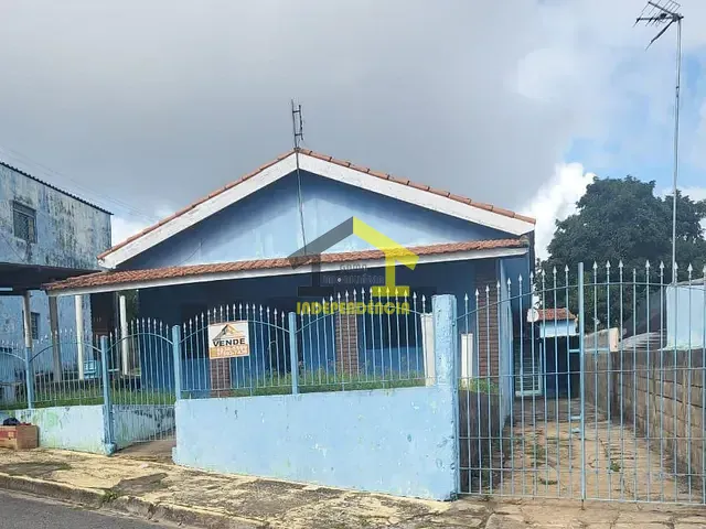 Casa com 881m² 3 quartos e 2 banheiros, à venda, no bairro Jardim Galetto em Itatiba