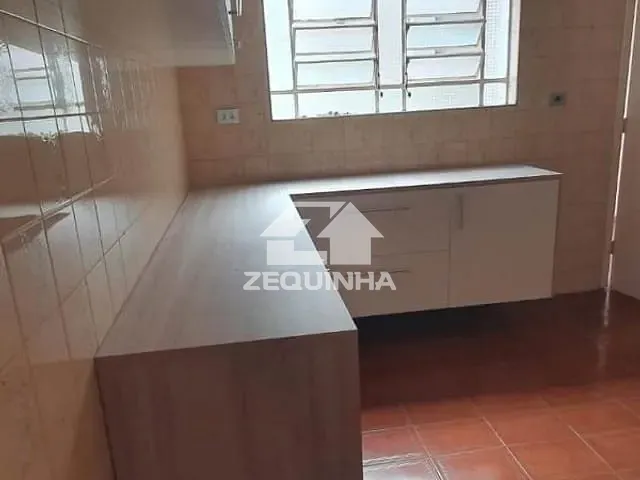 Casa com 140m² 3 quartos e 3 banheiros, para alugar, no bairro Vila Campesina em Osasco