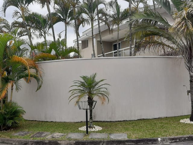 Casa com 528m² 4 quartos e 6 banheiros, à venda, no bairro Urbanova I em São José dos Campos