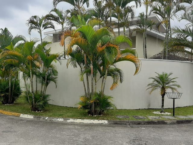 Casa com 528m² 4 quartos e 6 banheiros, à venda, no bairro Urbanova I em São José dos Campos