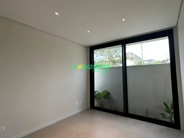 Casa 4 quartos e 5 banheiros, à venda, no bairro urbanova em São José dos Campos