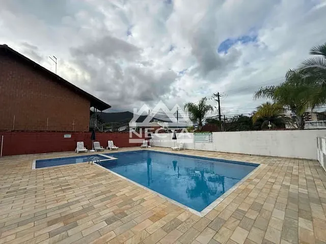 Casa com 70m² 1 quarto e 1 banheiro, à venda, no bairro Martim de Sá em Caraguatatuba