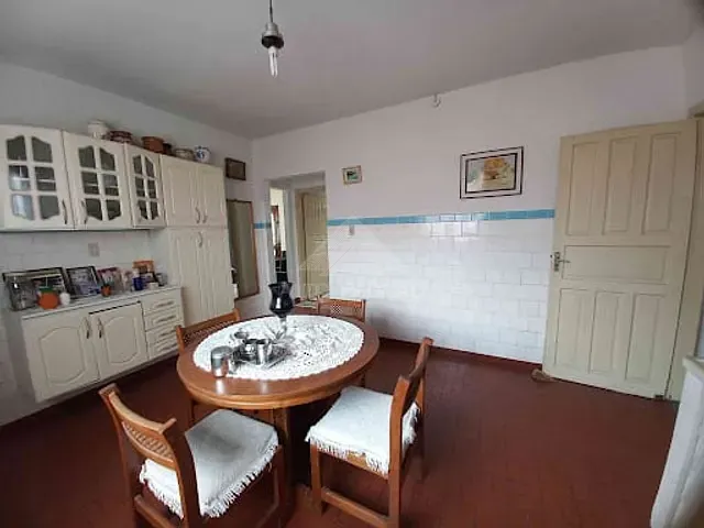 Casa com 200m² 2 quartos e 1 banheiro, à venda, no bairro Vila Bocaina em Mauá