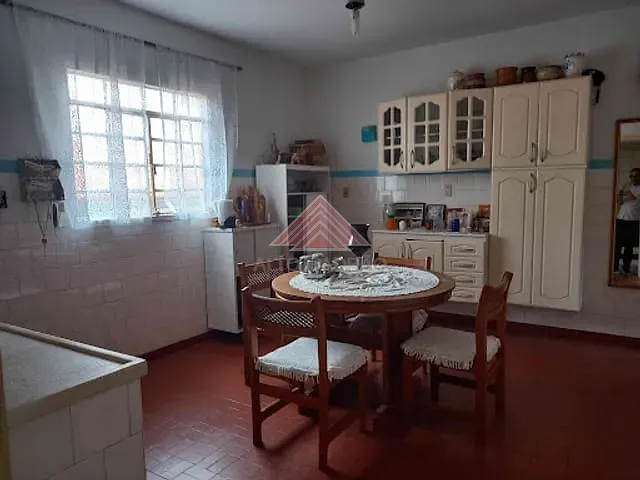 Casa com 200m² 2 quartos e 1 banheiro, à venda, no bairro Vila Bocaina em Mauá