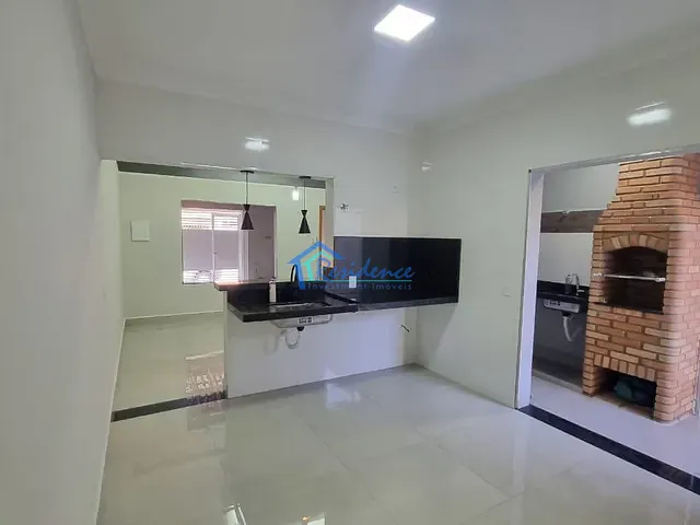 Casa com 125m² 3 quartos e 2 banheiros, à venda, no bairro Vila Brizzola em Indaiatuba