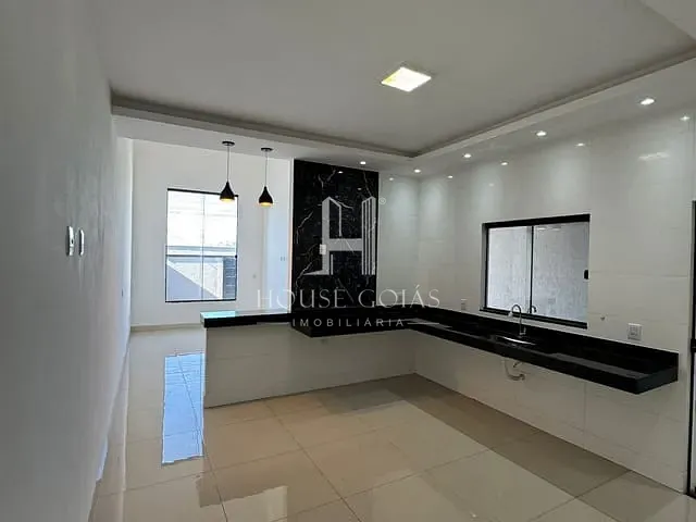 Casa 3 quartos e 2 banheiros, à venda, no bairro Residencial Vieira em Trindade