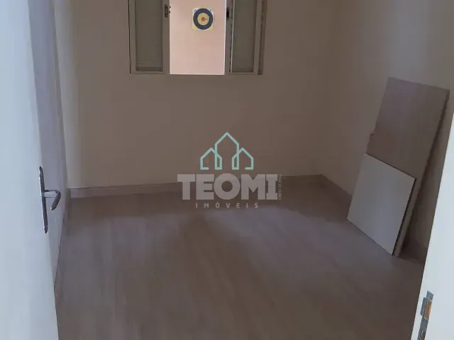 Casa 3 quartos e 3 banheiros, à venda, no bairro Piracangaguá em Taubaté