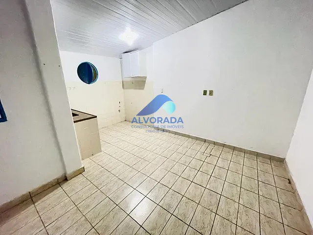 Casa com 250m² 2 quartos e 1 banheiro, à venda, no bairro Jardim Satélite em São José dos Campos