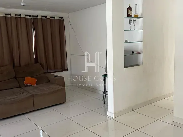 Casa 3 quartos e 3 banheiros, à venda, no bairro Garavelo Residencial Park em Aparecida de Goiânia