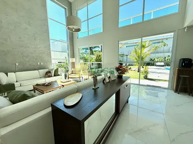 Casa com 1000m² 3 quartos e 5 banheiros, à venda, no bairro Condomínio Residencial Mirante do Vale em Jacareí