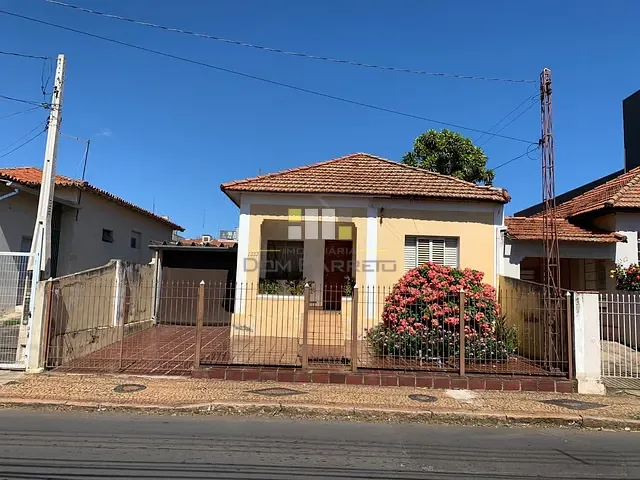 Casa com 285m² 2 quartos e 2 banheiros, à venda, no bairro Centro em Sumaré