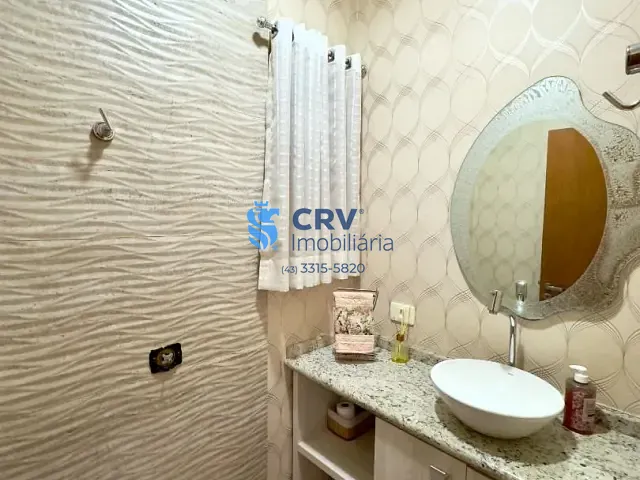 Casa com 275m² 3 quartos e 6 banheiros, à venda, no bairro Jardim Tókio em Londrina