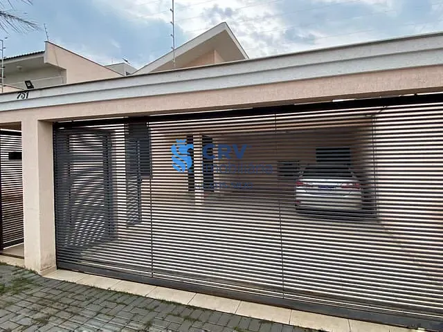 Casa com 275m² 3 quartos e 6 banheiros, à venda, no bairro Jardim Tókio em Londrina