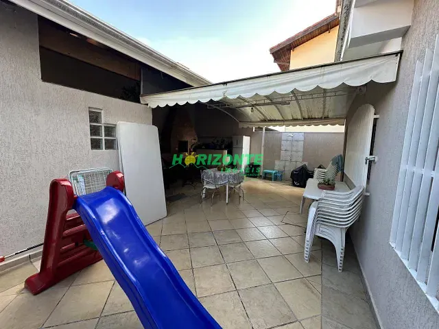 Casa 5 quartos e 2 banheiros, à venda, no bairro Bosque dos Eucaliptos em São José dos Campos