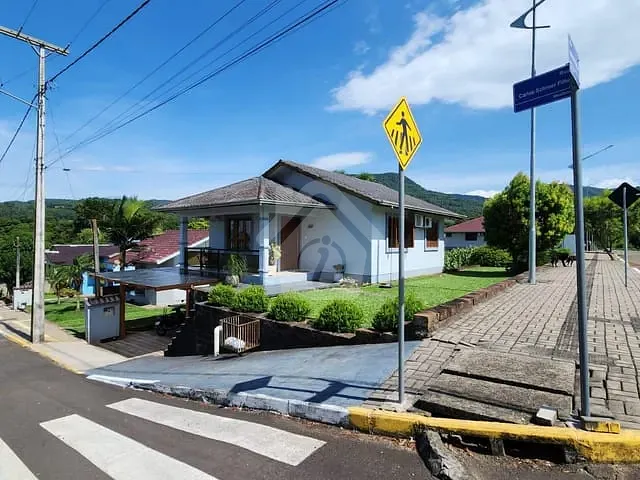 Casa 2 quartos e 2 banheiros, à venda, no bairro Parque em Westfalia