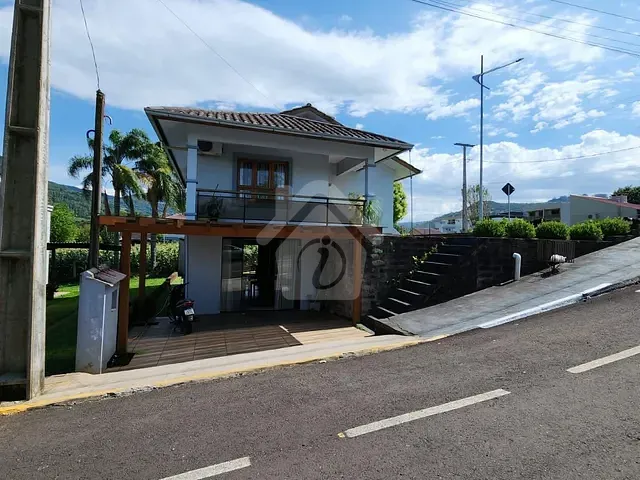 Casa 2 quartos e 2 banheiros, à venda, no bairro Parque em Westfalia