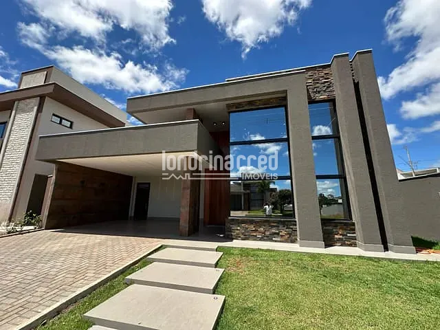 Casa com 300m² 3 quartos e 4 banheiros, à venda, no bairro Condomínio Bellevie em Cambé