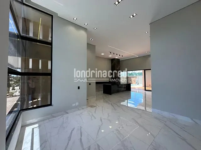 Casa com 300m² 3 quartos e 4 banheiros, à venda, no bairro Condomínio Bellevie em Cambé