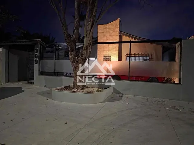 Casa com 258m² 3 quartos e 2 banheiros, à venda, no bairro Indaiá em Caraguatatuba
