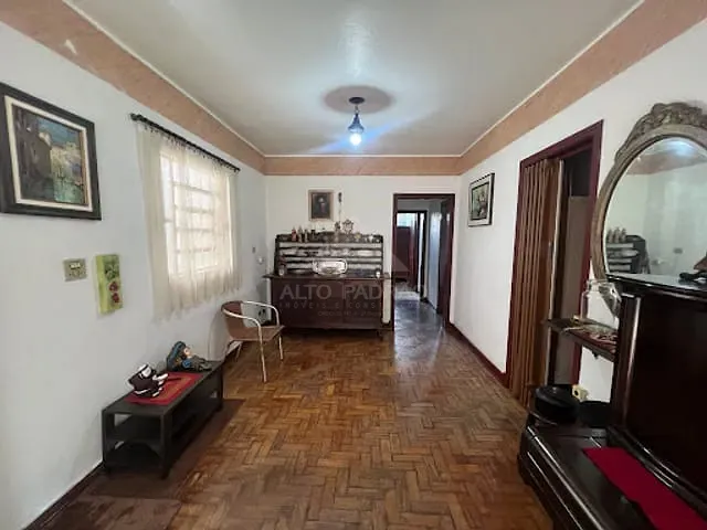 Casa com 280m² 4 quartos e 1 banheiro, à venda, no bairro Matriz em Mauá