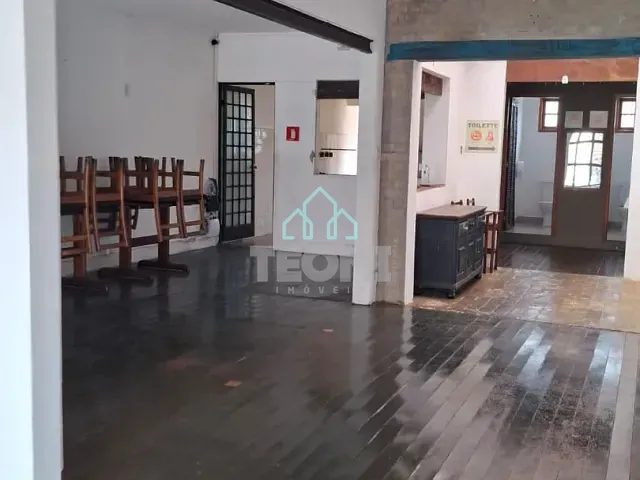 Casa com 121m², à venda, no bairro Centro em Taubaté