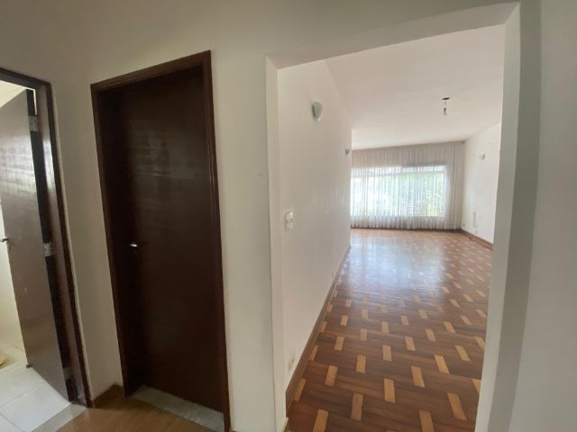 Casa com 300m² 2 quartos e 2 banheiros, à venda, no bairro Fundação em São Caetano do Sul