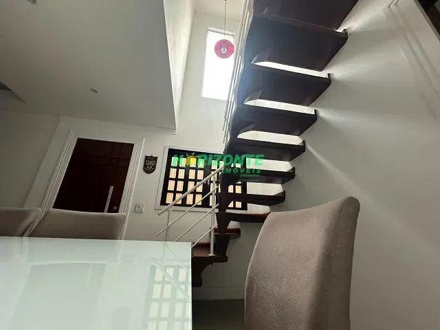 Casa 4 quartos e 4 banheiros, à venda, no bairro Bosque dos Eucaliptos em São José dos Campos