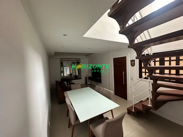 Casa 4 quartos e 4 banheiros, à venda, no bairro Bosque dos Eucaliptos em São José dos Campos