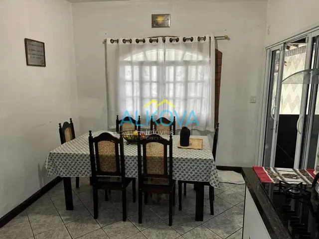 Casa com 250m² 3 quartos e 3 banheiros, à venda, no bairro Jardim Santa Inês II em São José dos Campos