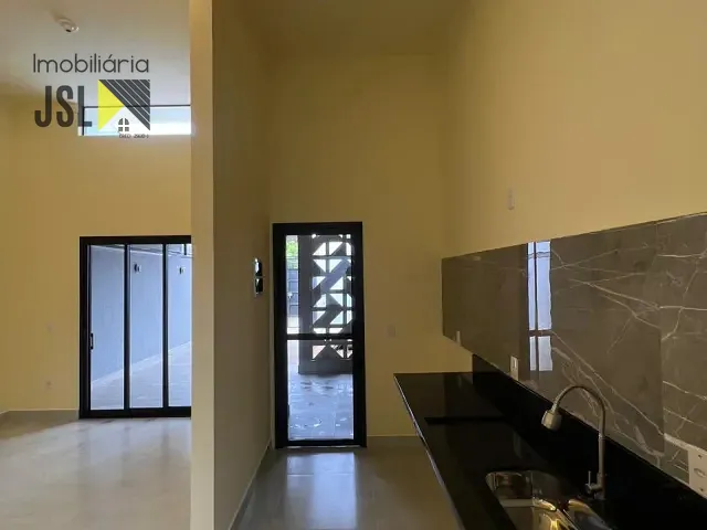 Casa 2 quartos e 2 banheiros, à venda, no bairro Loteamento Parque do Museu em Caçapava