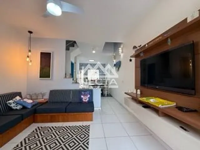 Sobrado com 90m² 2 quartos e 3 banheiros, à venda, no bairro Massaguaçu em Caraguatatuba