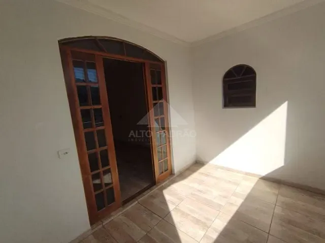 Casa com 250m² 2 quartos e 2 banheiros, à venda, no bairro Jardim Zaira em Mauá