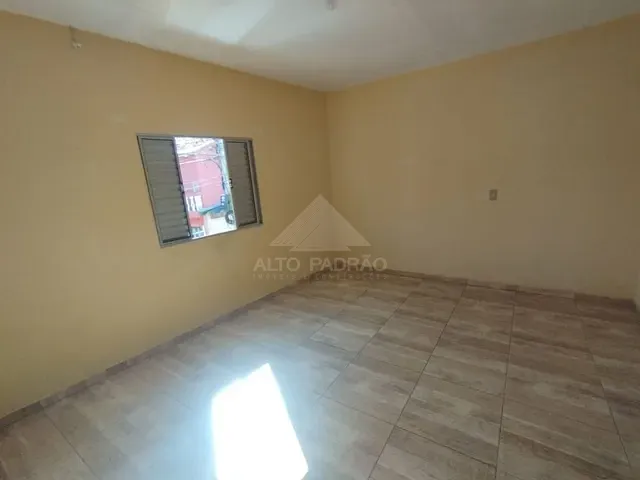 Casa com 250m² 2 quartos e 2 banheiros, à venda, no bairro Jardim Zaira em Mauá