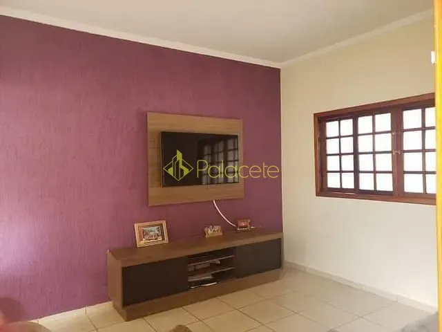 Casa com 125m² 2 quartos e 1 banheiro, à venda, no bairro Residencial Maricá em Pindamonhangaba