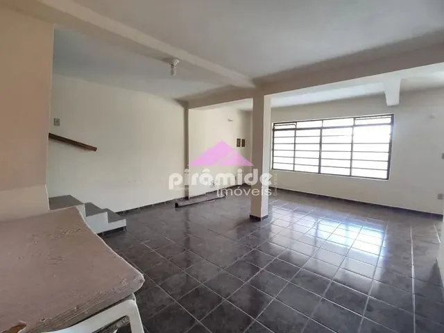 Casa com 300m² 3 quartos e 2 banheiros, à venda, no bairro Jardim Souto em São José Dos Campos