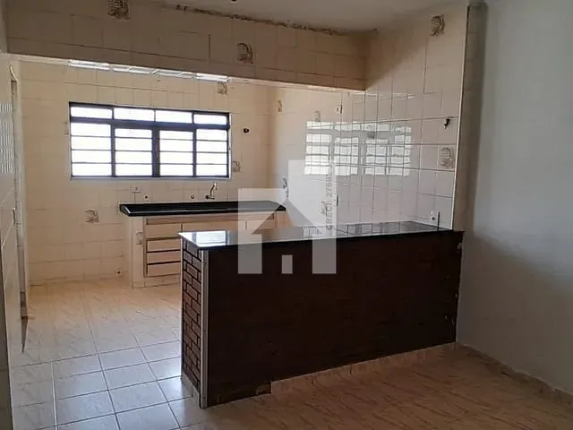 Casa com 150m² 2 quartos e 1 banheiro, para alugar, no bairro Jardim Primavera em Várzea Paulista